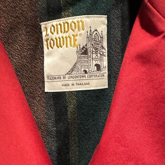 Vintage London Fog Women's Scarlet Trench Coat - Picture 3 of 5